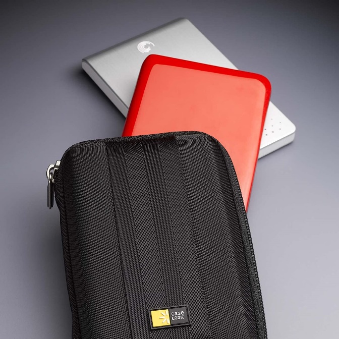 Лучшие кейсы для жестких дисков