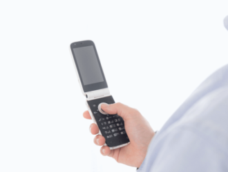 Телефон-раскладушка. Эра простоты возвращается