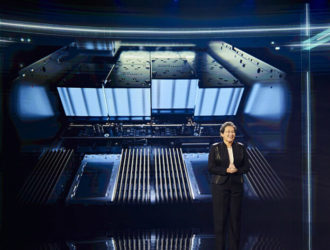 Серверный чип AMD Genoa Zen 4 Epyc позирует перед камерой