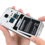 Замена аккумулятора в смартфонах Samsung