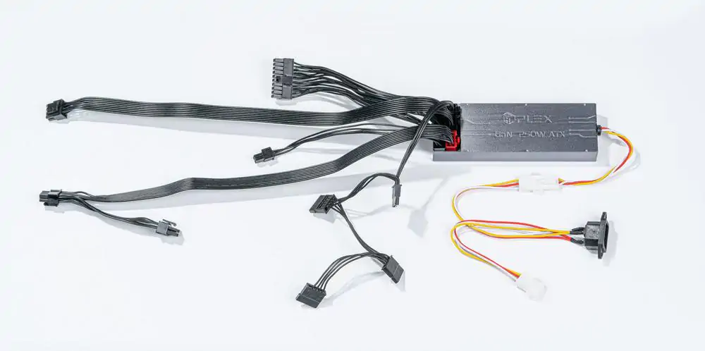 HDPlex представляет крошечный блок питания ATX мощностью 250 Вт без вентилятора