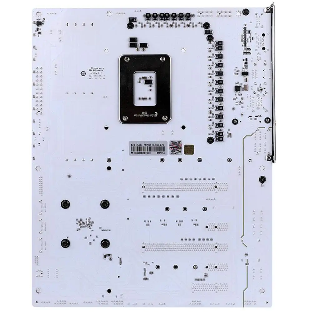Компания Colorful анонсировала материнскую плату iGame Z690D5 Ultra White для процессоров Intel 12-го поколения