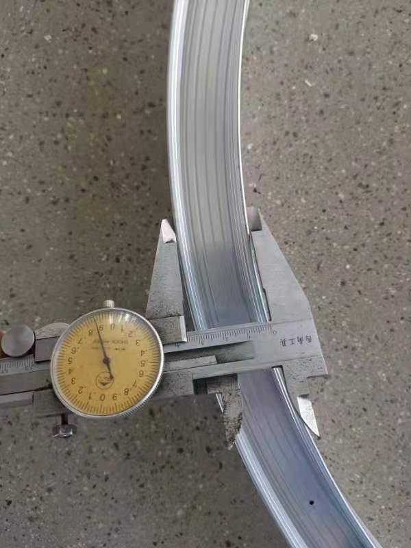 Гибка металлического C(U)-швеллера