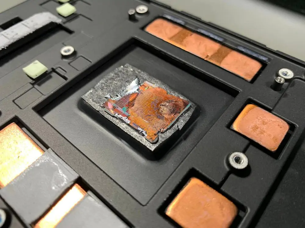 Наплыв мертвых графических процессоров AMD Radeon RX 6800 и RX 6900 вызывает опасения
