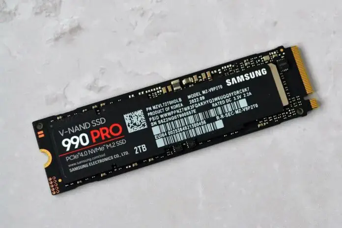 Состояние твердотельного накопителя Samsung 990 Pro резко падает без видимой причины