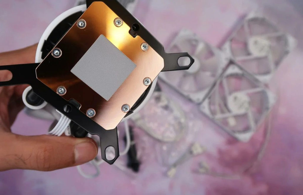 Обзор процессорного кулера Asus ROG Ryuo III 360 ARGB White Edition: везде матрица