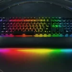 Razer предлагает роскошные игровые возможности с клавиатурой BlackWidow V4 Pro