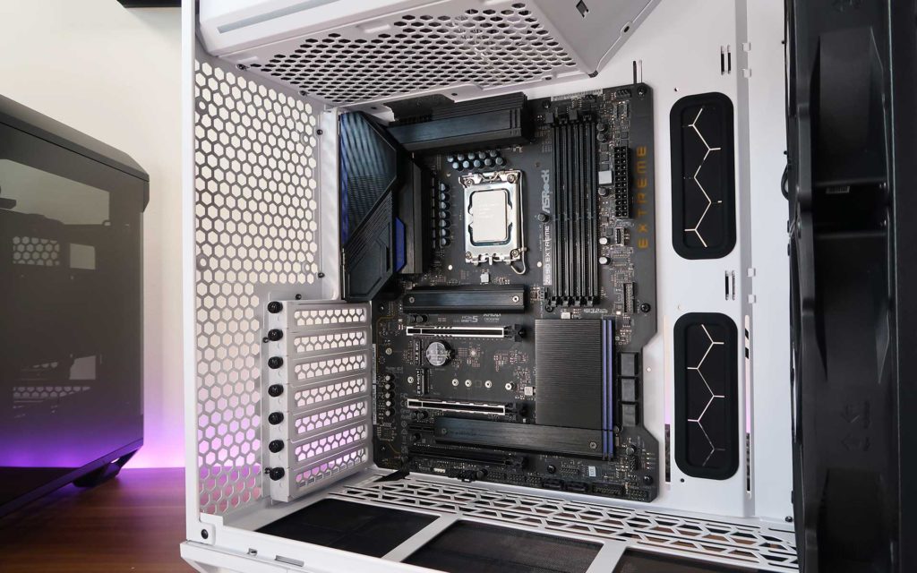 Обзор шасси Fractal Design Torrent Compact. Просто сказочно