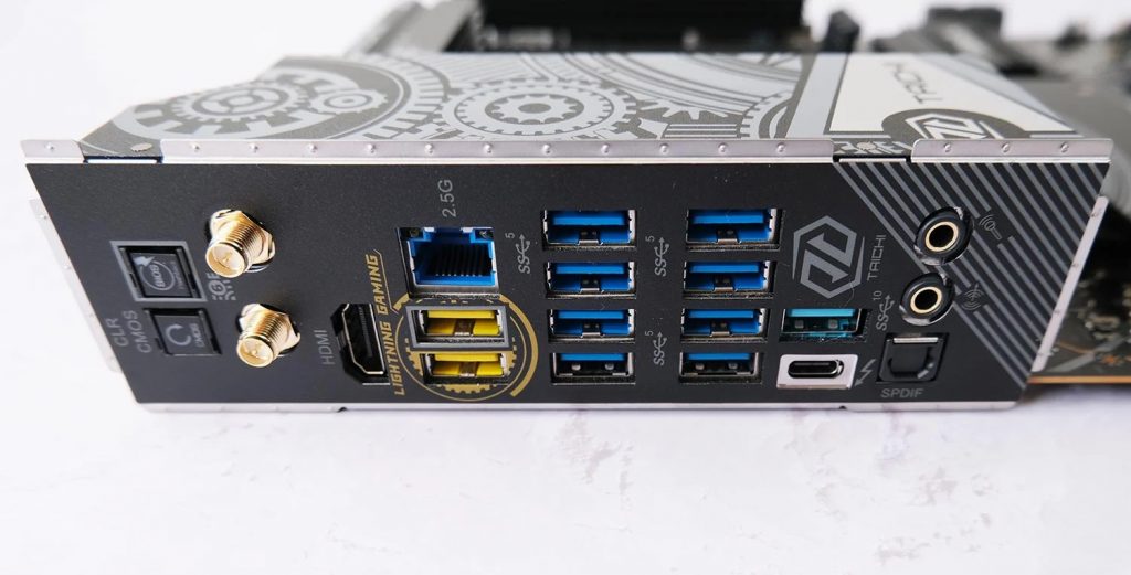 Обзор материнской платы ASRock B650E Taichi Lite та, которую мы бы выбрали