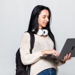 Цифровой рюкзак: как учащиеся используют гаджеты для организации своей образовательной жизни