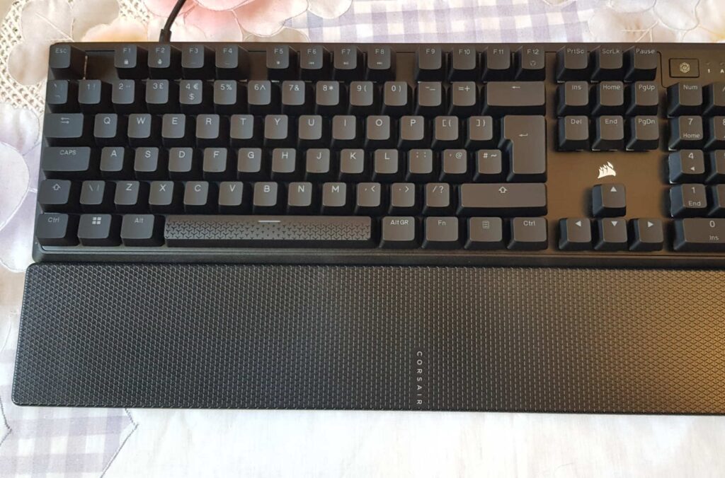 Обзор Corsair K70 RGB Core. Фантастические впечатления от набора текста