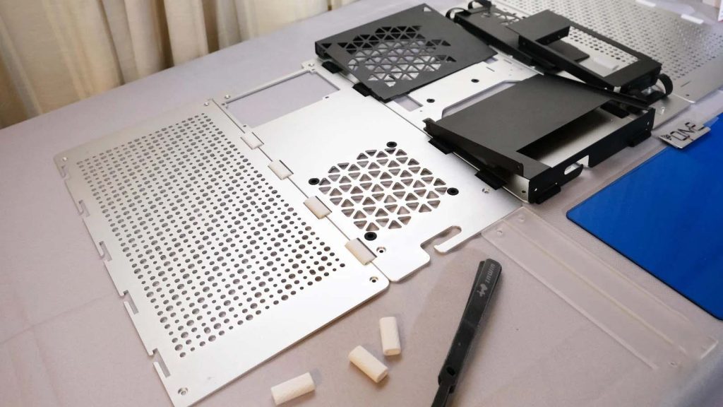 Плоская упаковка POC One от InWin более универсальна, чем когда-либо прежде