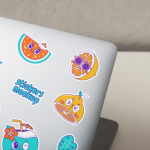 Как задекорировать и промаркировать товары с помощью стикеров