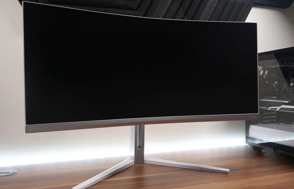 Обзор монитора Philips Evnia 34M2C7600MV: Mini LED воплощает в жизнь HDR