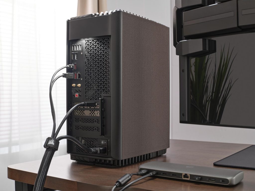 Corsair добавляет немного дерева в свой ПК One i500