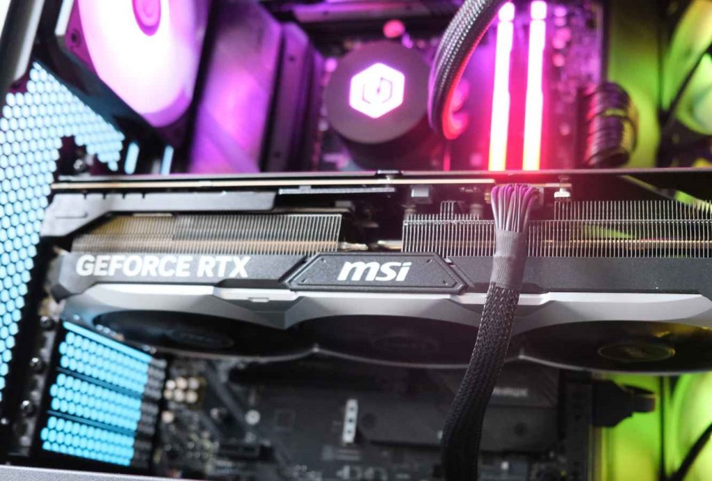 CyberpowerPC UK Ultra R77 RTX