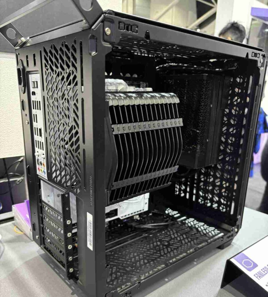 Cooler Master видит будущее ПК без вентиляторов