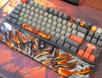 Эта клавиатура из «Властелина колец» в мифриле достойна своего веса