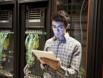 Кто такой системный администратор и чем он занимается?