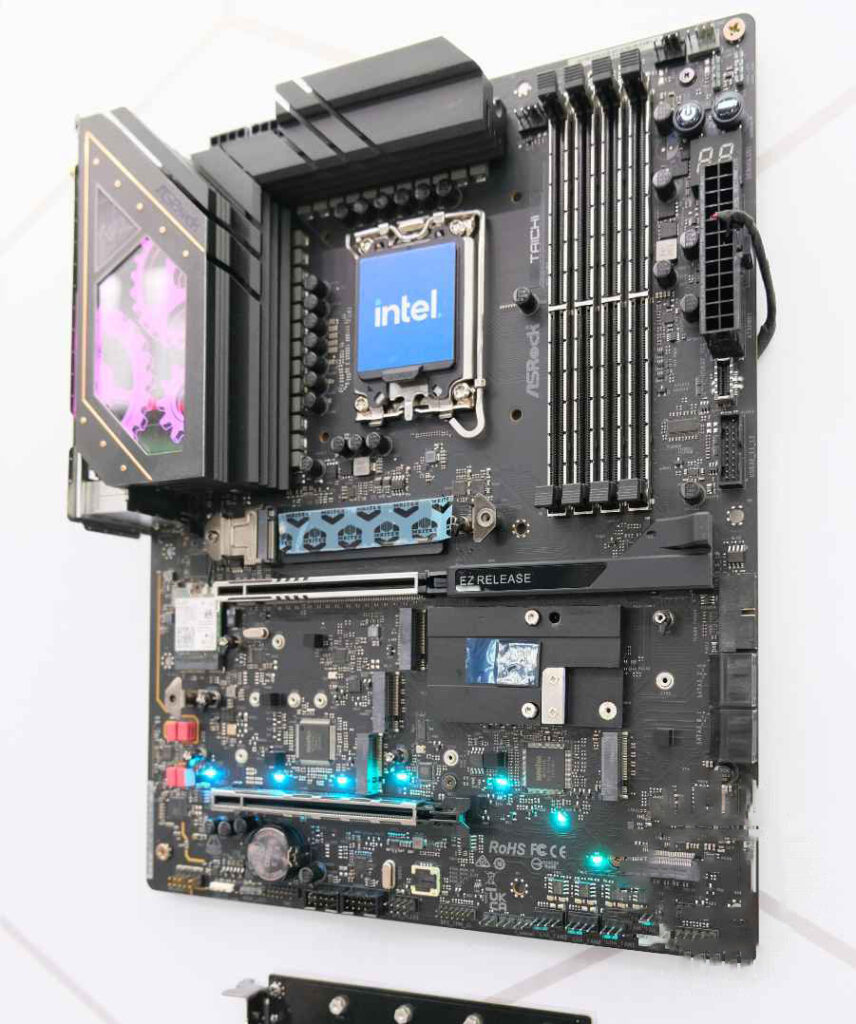 Материнская плата ASRock Z890 Taichi Aqua впервые в мире использует водяное охлаждение PCIe 5