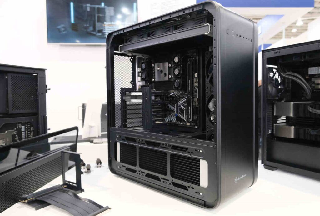 SilverStone Alta Т1.