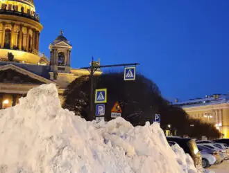 Актуальность уборки и вывоза снега в больших городах: на примере Санкт-Петербурга