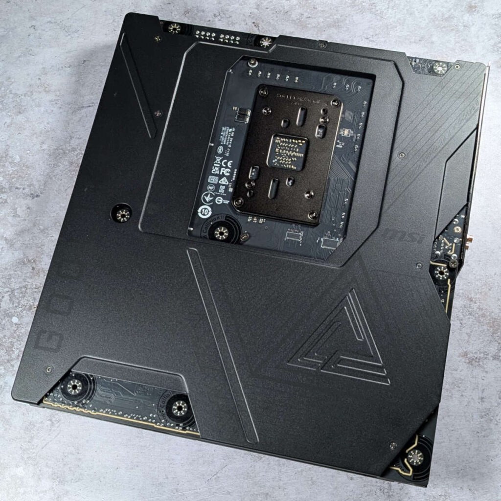 Обзор материнской платы MSI MEG X870E Godlike