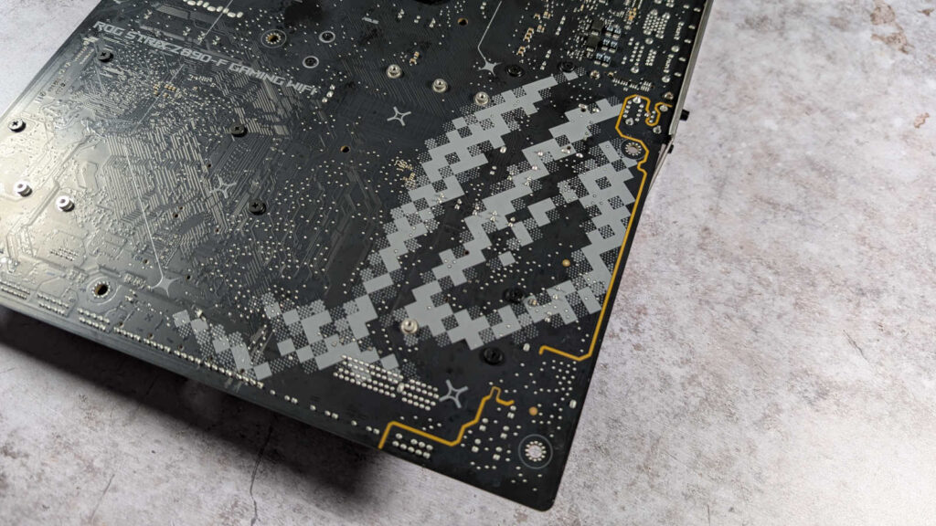 Обзор Asus ROG Strix Z890-F Gaming WiFi: мастер на все руки