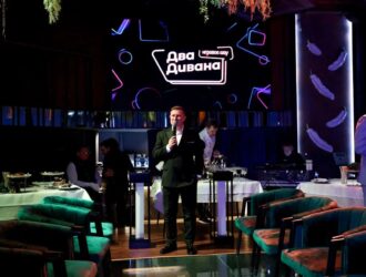 Что такое «ДВА ДИВАНА»: юмористическое шоу нового поколения