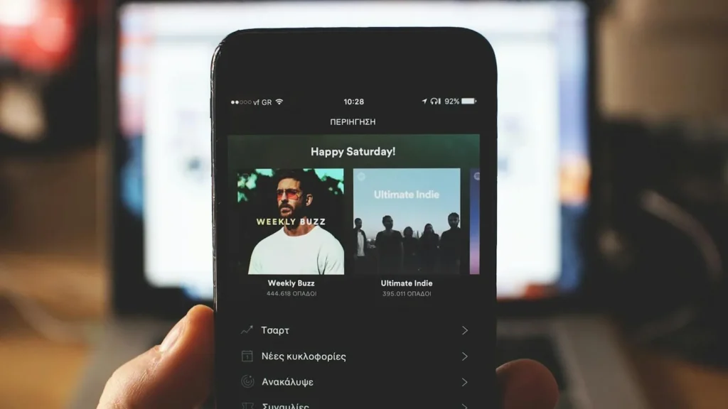 У музыкальной группы 600 000 подписчиков на Spotify, и раскрывается её секрет: она не существует, а создана искусственным интеллектом