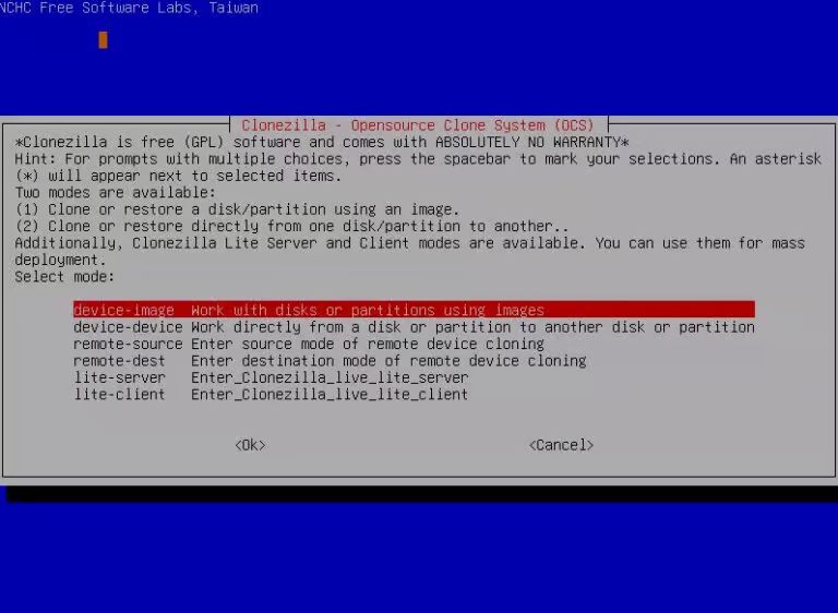 Clonezilla 3.3 — инструмент для клонирования дисков и создания образов.