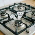 Безопасность использования газовой варочной панели: датчики, автоматическое отключение и правила эксплуатации