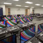 Компьютерный клуб и цифровая среда: как выбрать пространство, совместимое с современными информационными технологиями