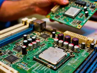 Материнская плата: что это такое, как выбрать и какие технологии важны в 2026 году