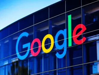 ЕС оштрафовал Google на 1 миллиард долларов за антимонопольные нарушения в сфере поиска и магазинов приложений.